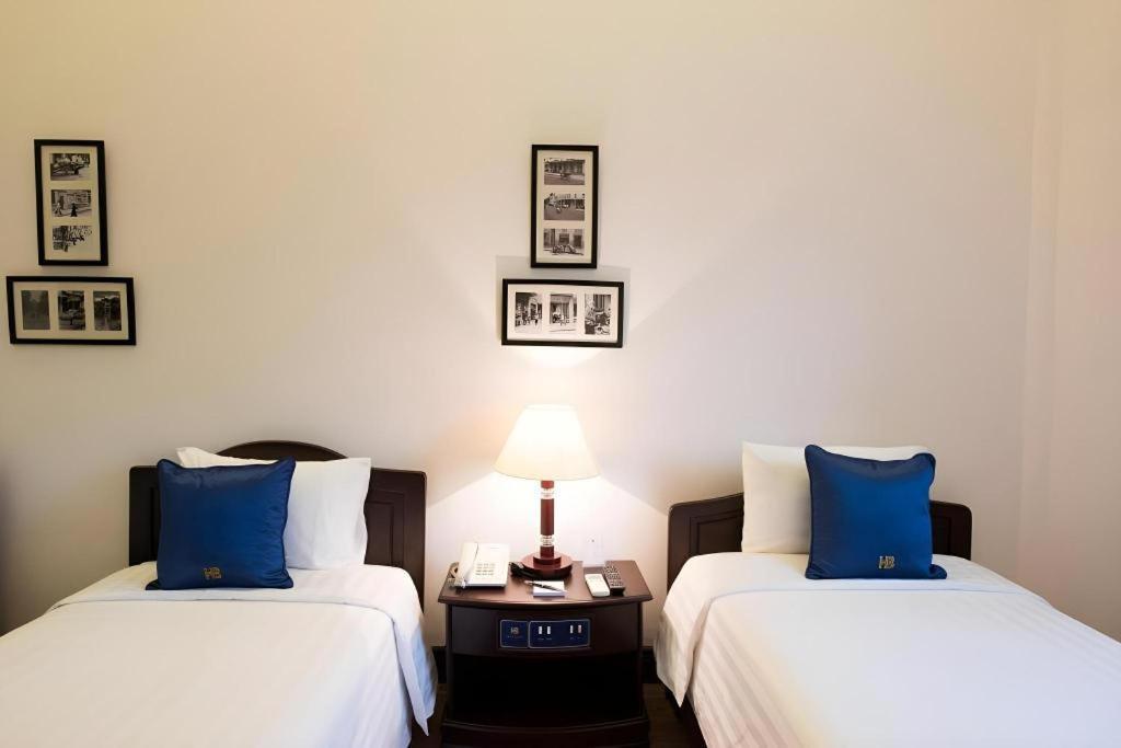 Hoa Binh Hotel Hanoi Exterior photo