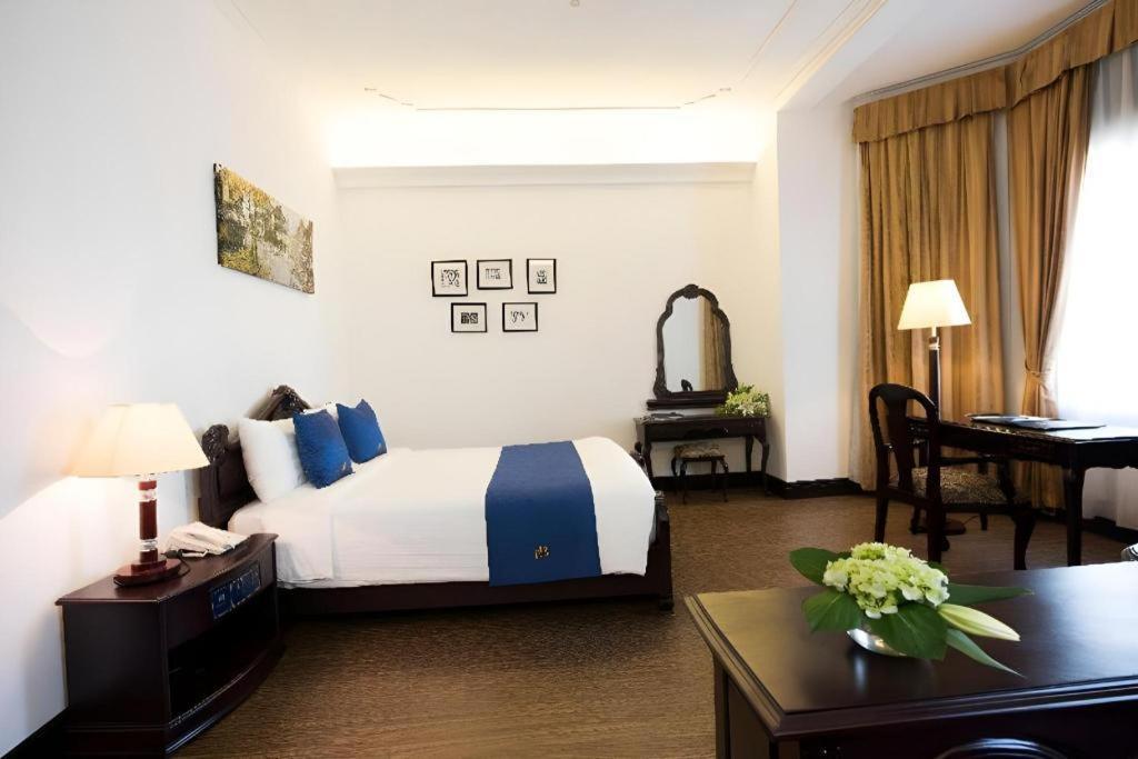 Hoa Binh Hotel Hanoi Exterior photo